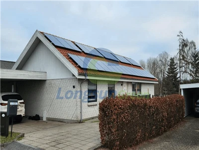 Solární montážní systém střechy